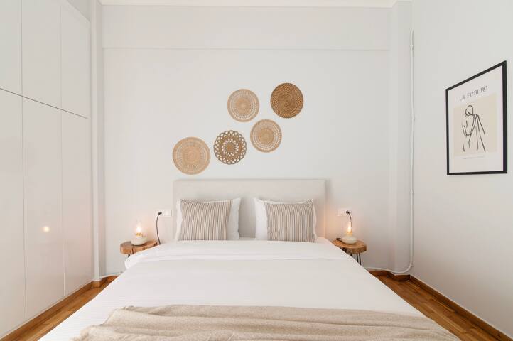 Sarah’s 3bdr Apart in Athens gallery image 3