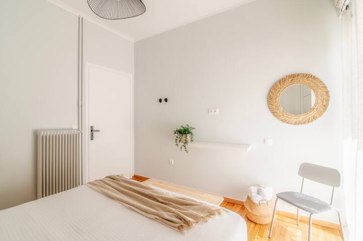 Sarah’s 3bdr Apart in Athens gallery image 5
