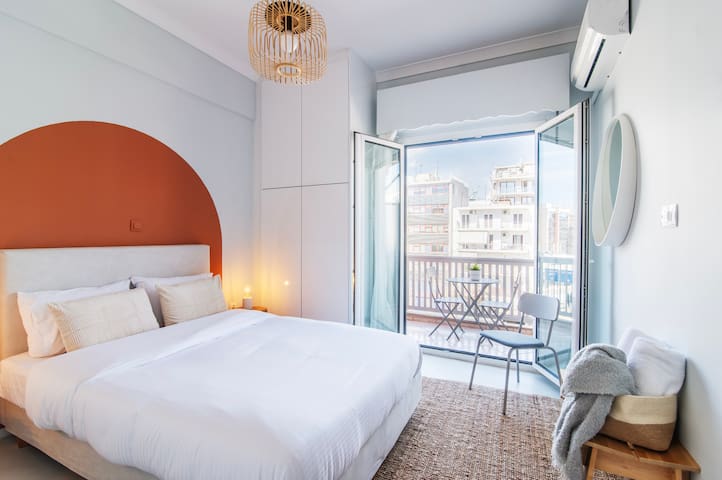 Sarah’s 3bdr Apart in Athens