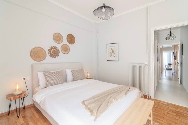 Sarah’s 3bdr Apart in Athens gallery image 4