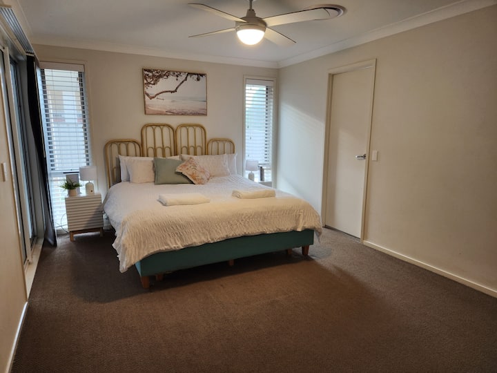 საძინებელი 1