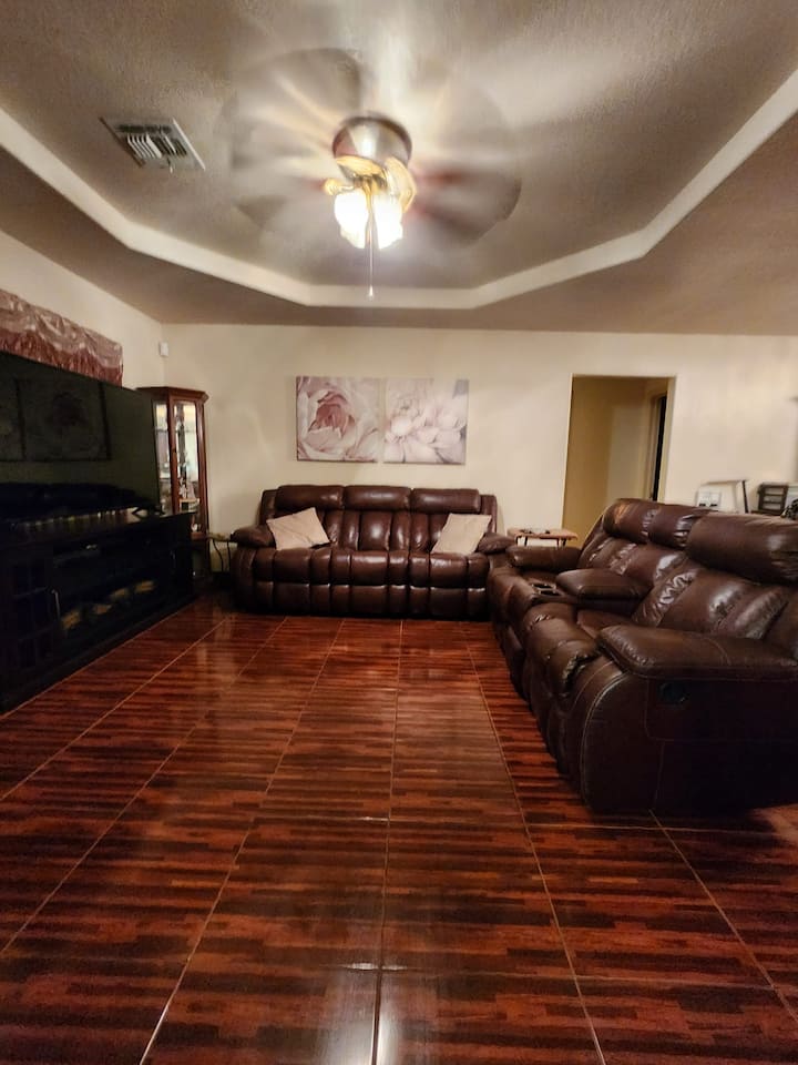 Paradise At Home With Pool And Hot Tub - Eagle Pass, TX