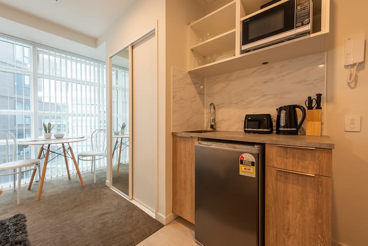 Bright Downtown Studio In Prime Location - Wellington