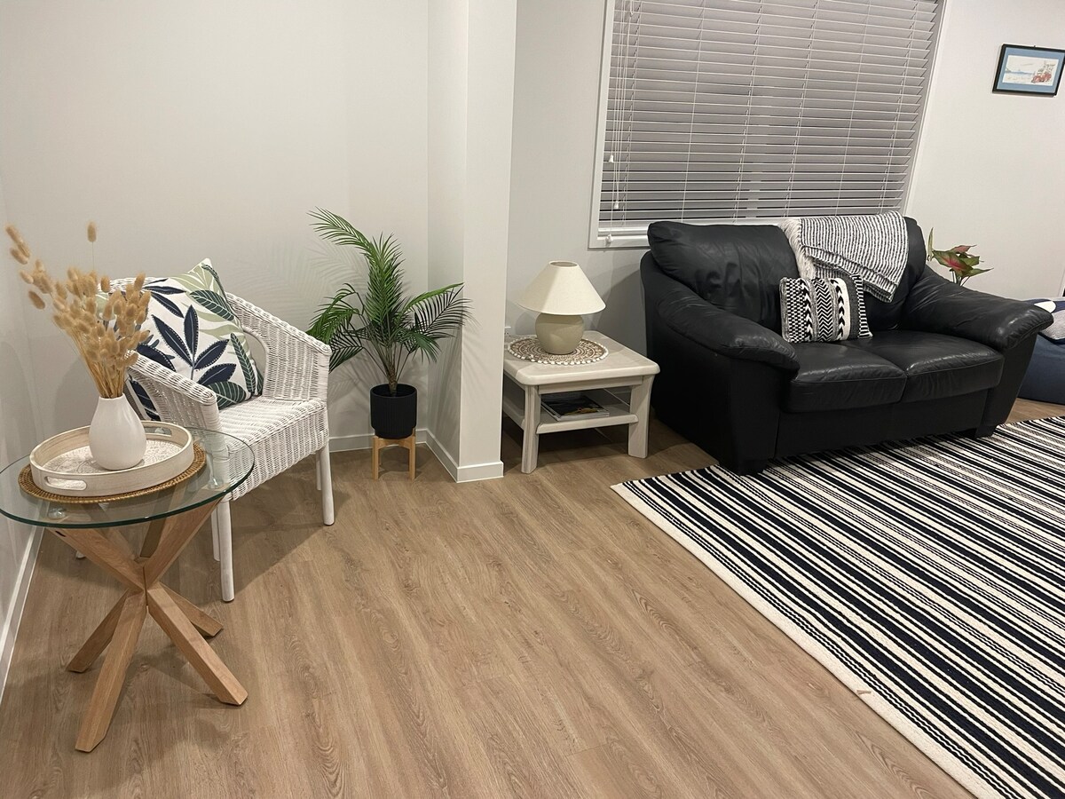 Successful Airbnb property: Driftwood Cottage in Ōhope