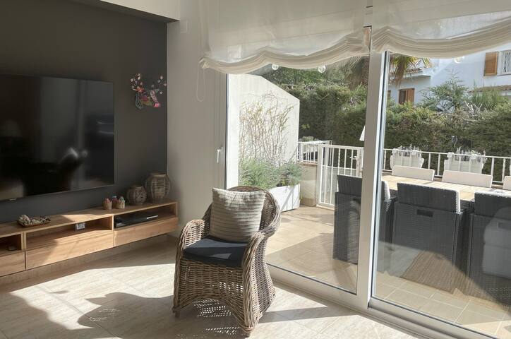 Preciosa casa de playa- SA CALMA gallery image 2