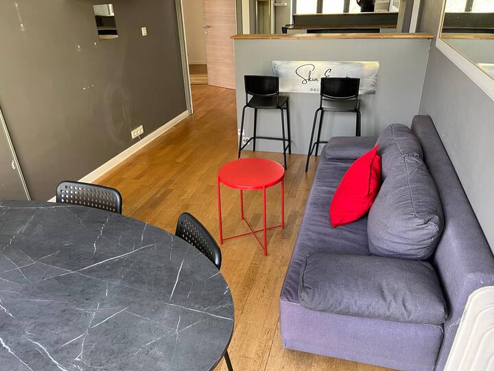 Lovely 3 bedroom apartment in a great location!