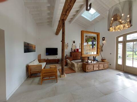 La Longère, Chai Room