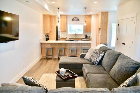 Private Willamette Valley Retreat Near State Park!