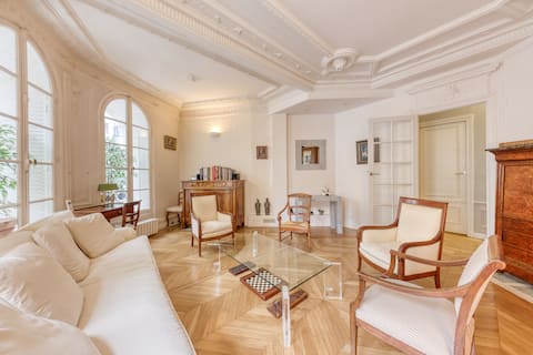 Haussmannian charm in Neuilly Mobility lease