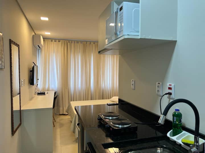 Rr 350m Santa Casa E Ufrgs C/ Garagem A 400 M - Porto Alegre