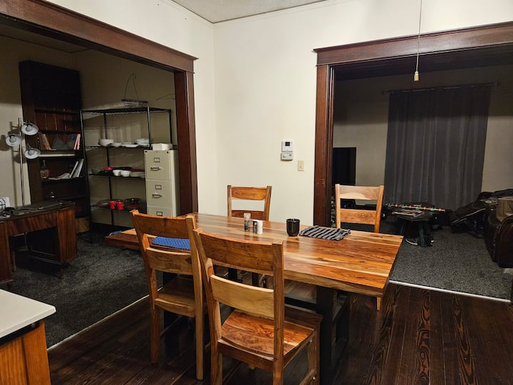 Charming Stay For Eclipse Day! - Erie, PA