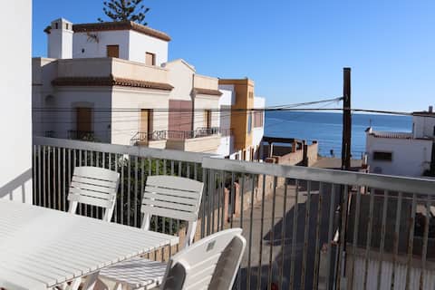 Propiedad de Airbnb exitosa: Apartment right next to the beach en Carboneras
