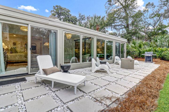 100 Fairway Lane: Sea Pines