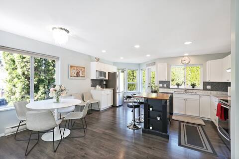 Central Courtenay 3bdrm House