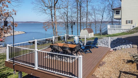 Lake Front Home with Dock & Ramp