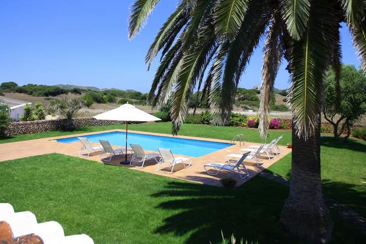 Listing in Es Mercadal