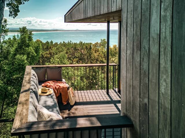 Laguna Bay Vista – Ocean Views over Hastings St gallery image 5