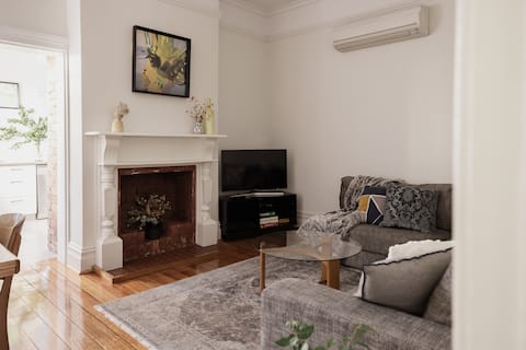 Top performing Airbnb: Tasman House in Hobart