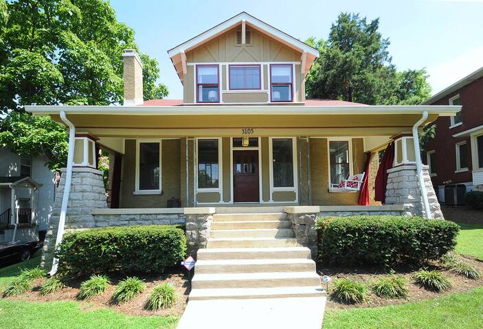 Nashville’s Vanderbilt Downtown Gem Location