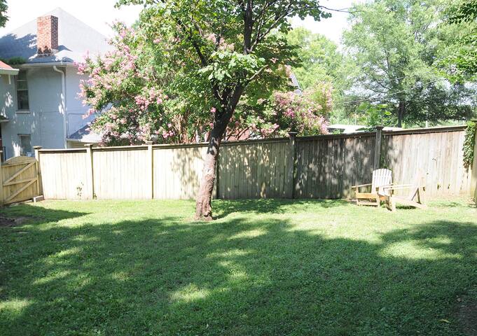 Nashville’s Vanderbilt Downtown Gem Location gallery image 3