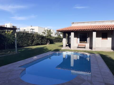 Casa Maipu en Barrio Privado