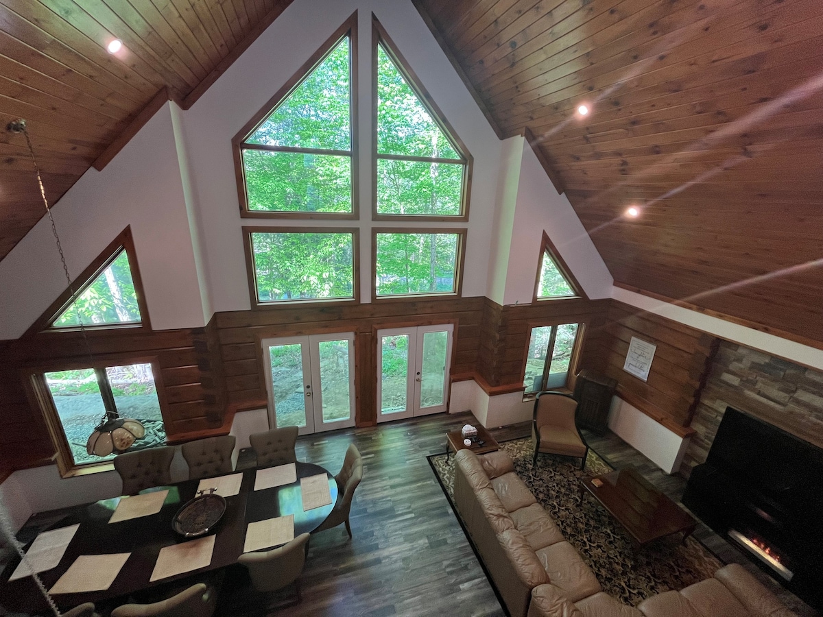 Magnificent forested retreat at the Highland House - Cabins for Rent in ...