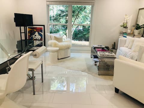 Successful Airbnb property: Coastal Chic Retreat Near Beach and Sea Pines. in Hilton Head Island / Bluffton