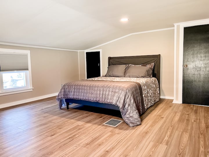 Táto spálňa sa nachádza na druhom poschodí