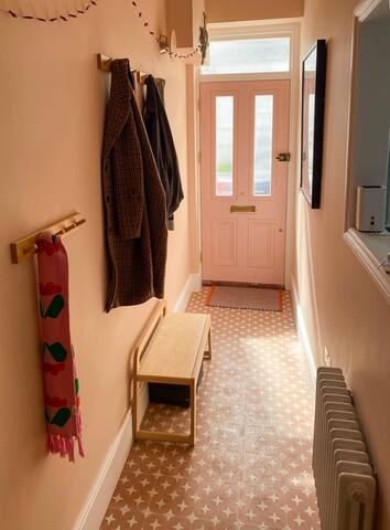 Renovated Home in Kentish Town gallery image 2