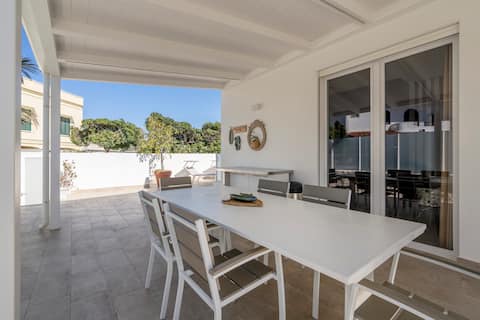 Airbnb con migliori performance: GuestHost - Villa Musa Your Exclusive Stay in Bari a Bari