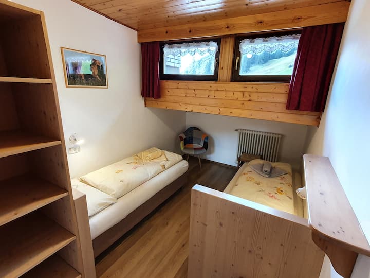 Стая с двойни легла