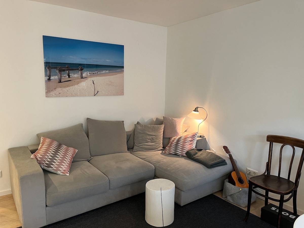 Top performing Airbnb: Scenic city apartment in Universität