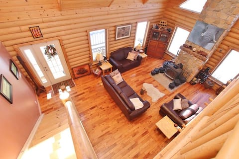 Top Airbnb: The Log Home at The Richmond Estate Winery in Rideau Jock