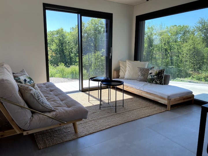 Modern, Stilvoll, Privatstrand - Neuchâtel