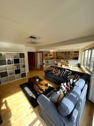 Spacious 3 Bed, 3 Bath Duplex