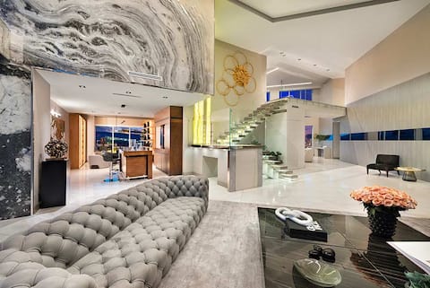 Luxury Penthouse in Brickell • 6 Bedrooms