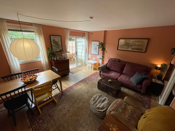 Cosy Parkside Family Home With Garden - London