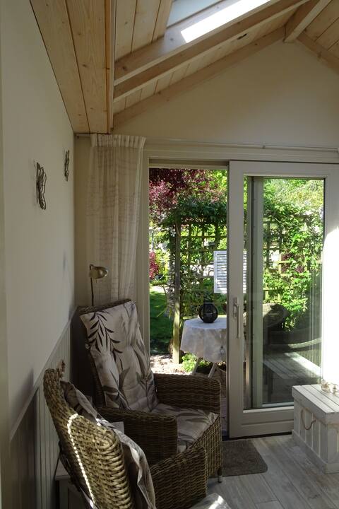 Top Airbnb: Tiny House De Libel in Oostkapelle (with 2 bikes) in Wijk 05 Oostkapelle