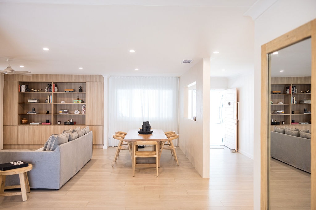 Top Airbnb: Charming 3-Bedroom Poolside Retreat in Palm Beach in Palm Beach