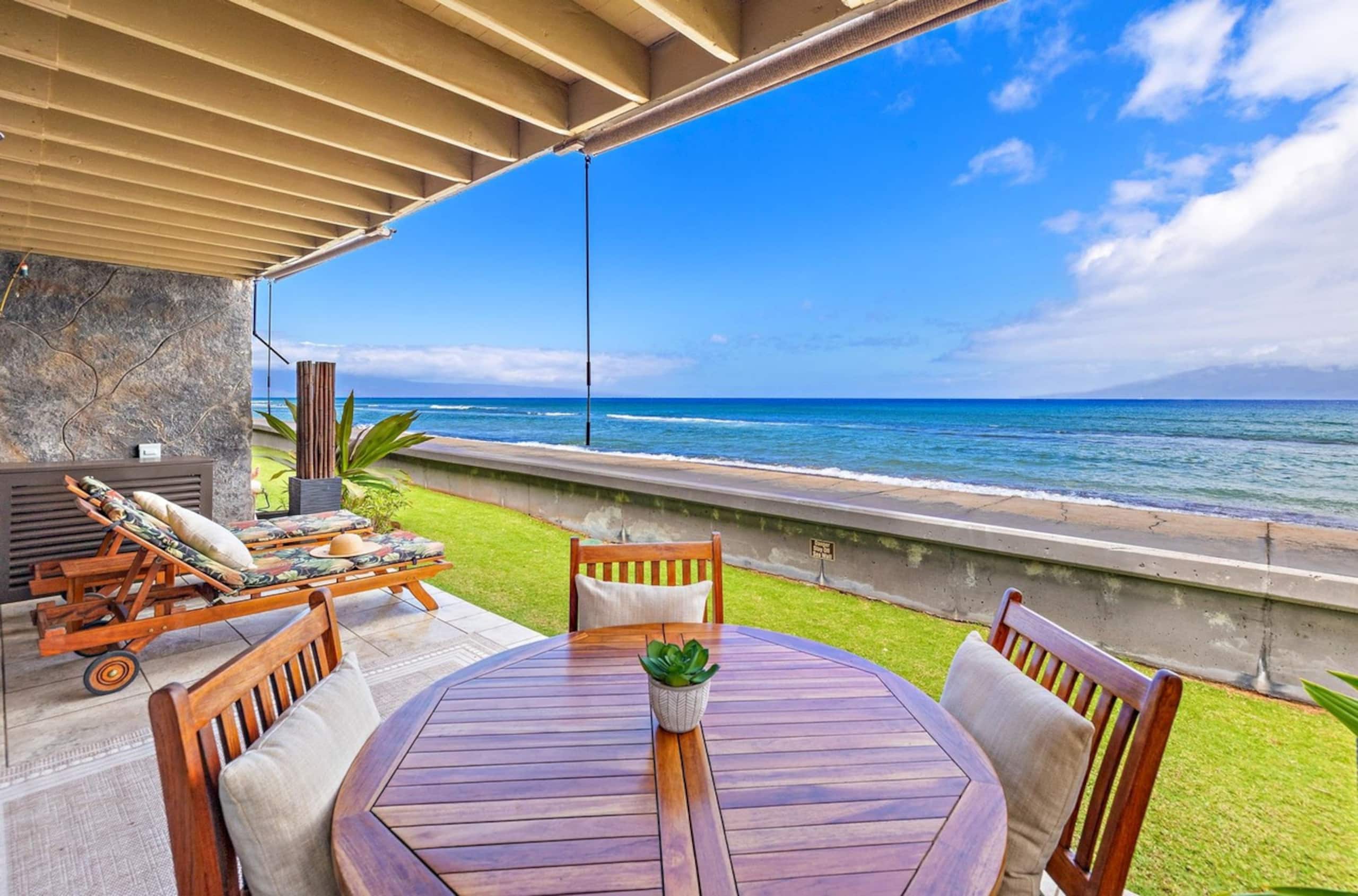 Aloha! 10 Steps to Ocean. Breathtaking Ocean Front - Image 24