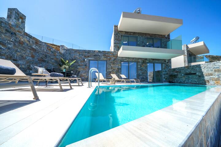 Hilltop Villas | Infinity Pool with Sea Views gallery image 2