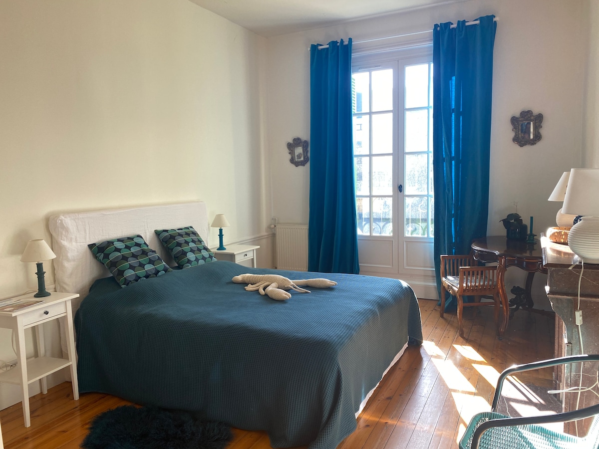 Соба 1, наречена „сина соба“