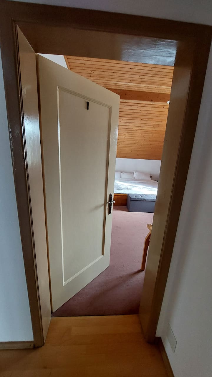 غرفة النوم 1