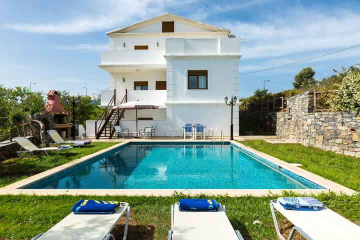 Villa Eleftheria Serenity: Pool & Jacuzzi gallery image 5