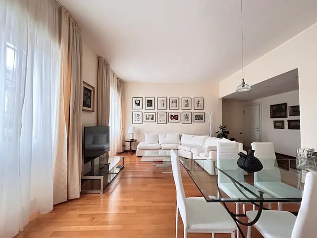 Elegante Appartamento CityLife Fiera