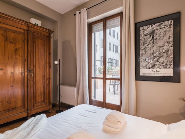The Best Rent – Spacious flat near Colosseo gallery image 4