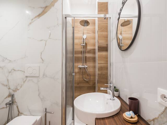 The Best Rent – Apartment along the Tiver river gallery image 4