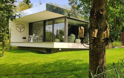 Unusual accommodation, nature, mirror, hot tub, sauna
