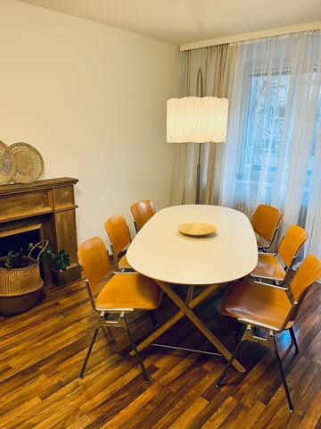 Luxury/ 6 rooms / 2 min metro & tram/ free parking gallery image 4