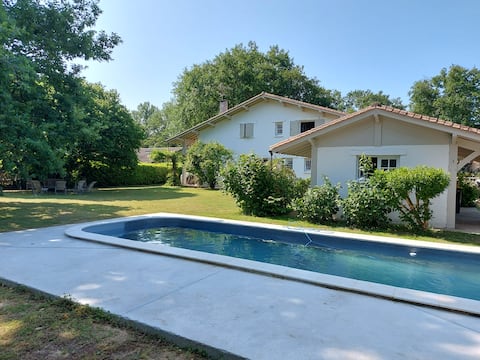 Villa de caractère| 20’ Bordeaux | Nature | Quiet